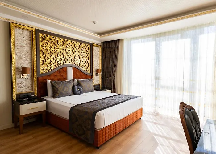 Adalya Palace Hotel 3*