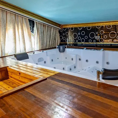 מלון Adalya Palace *