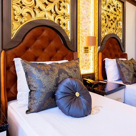 מלון Adalya Palace *