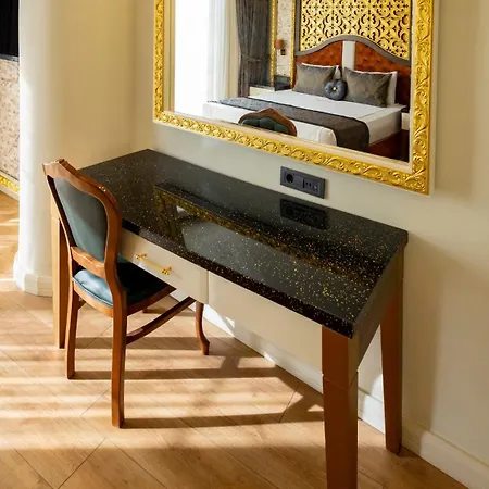 Adalya Palace מלון